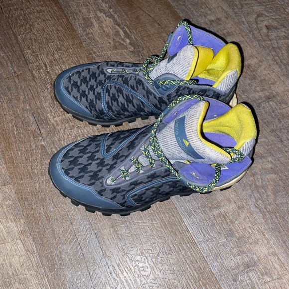 Stella McCartney for Addidas boost hiking boots - Picture 2 of 14